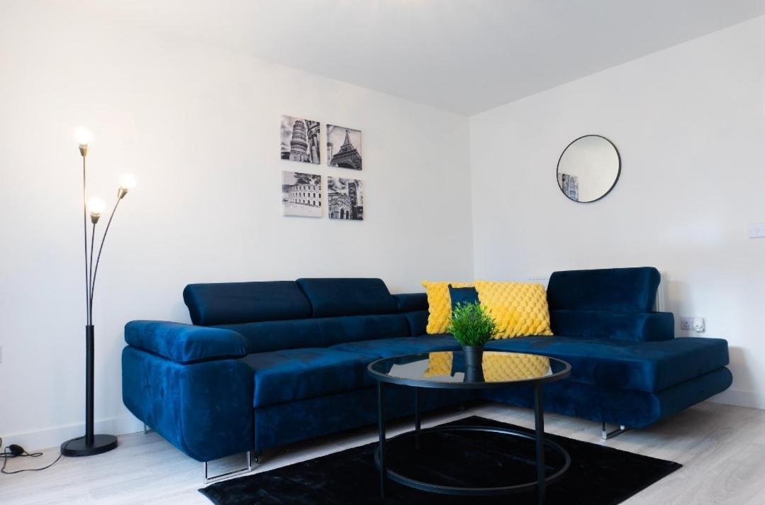 Villa Stylish House With Private Parking Glasgow Exterior foto