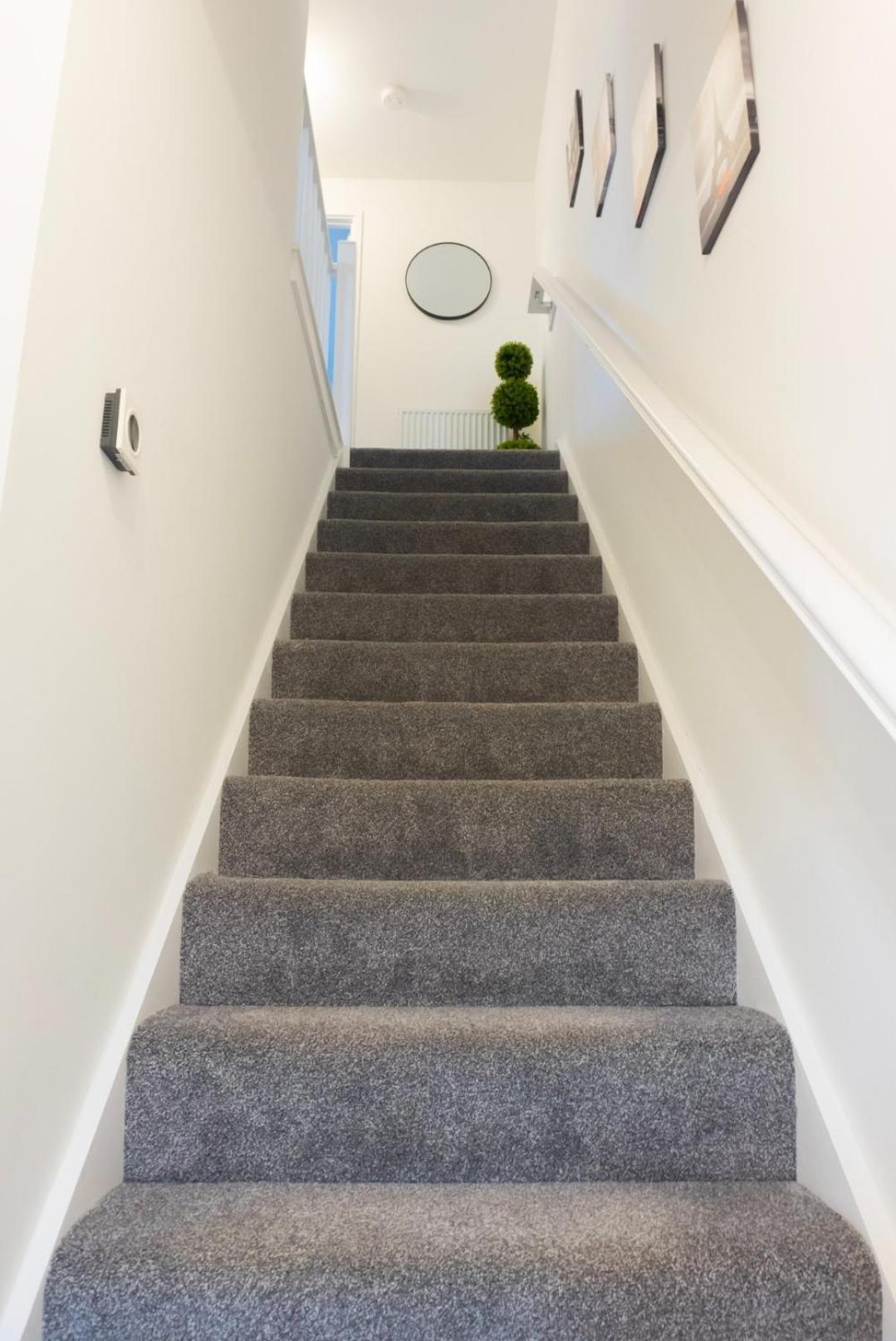 Villa Stylish House With Private Parking Glasgow Exterior foto